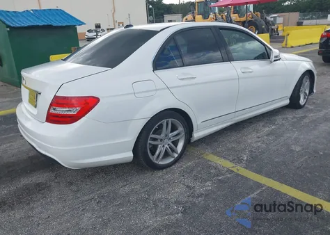 2013 Mercedes-Benz C 250 Sport from USA, damaged, VIN WDDGF4HB3DA775716